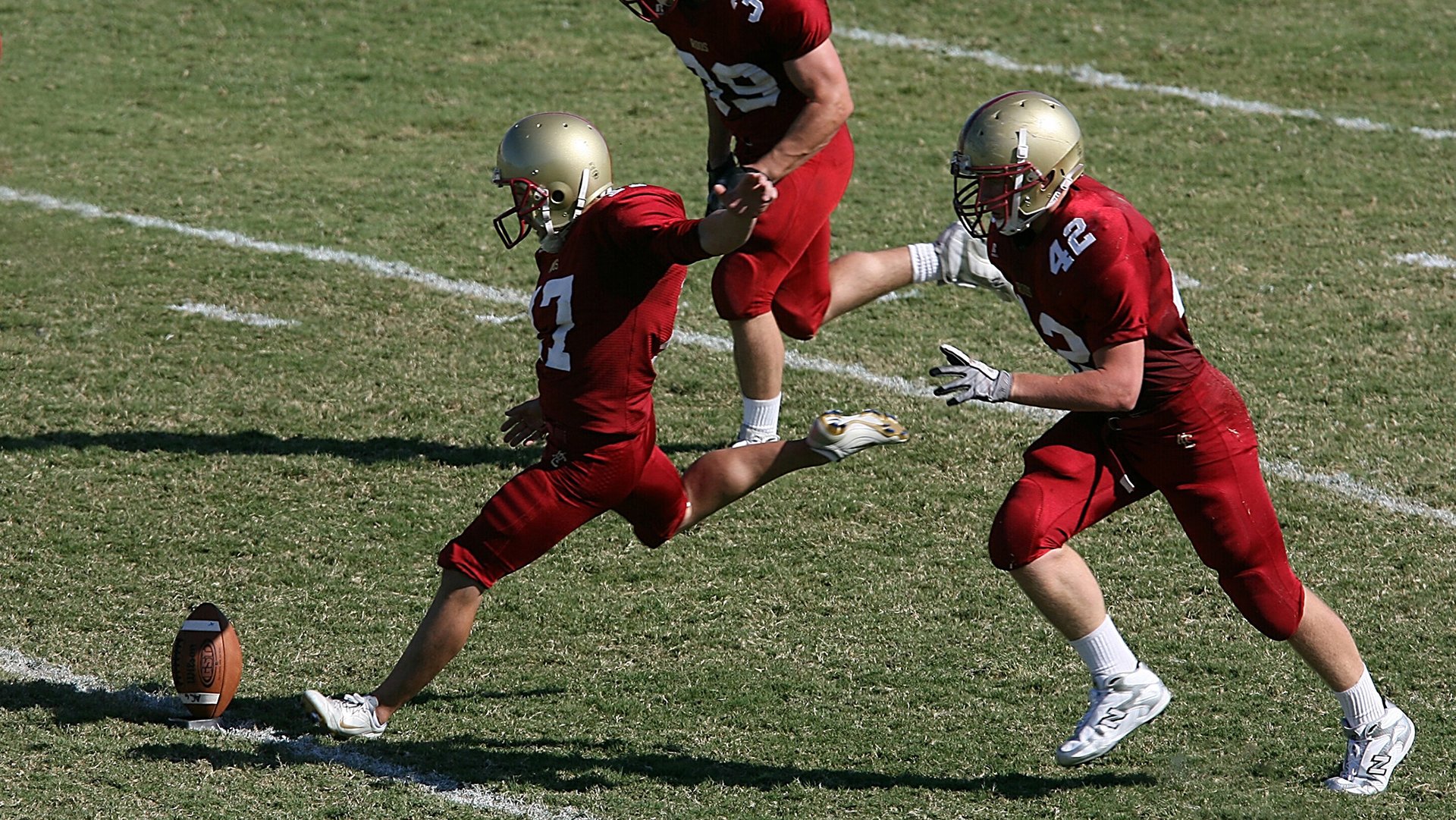 拜仁主场大胜，凭借进攻火力击败对手，拜仁精彩比赛